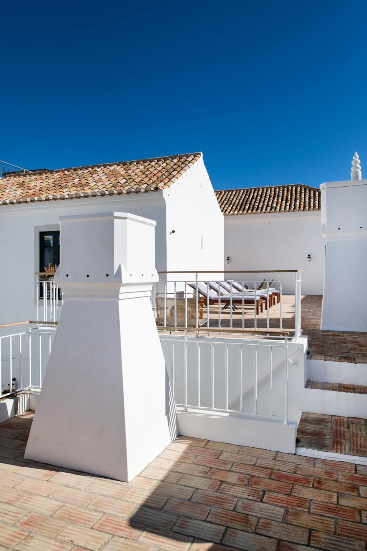 Casa Rosa Villa With Pool In Olhao Centre 外观 照片